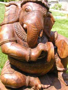 http://www.lotussculpture.com/images/ganesh7a1.jpg