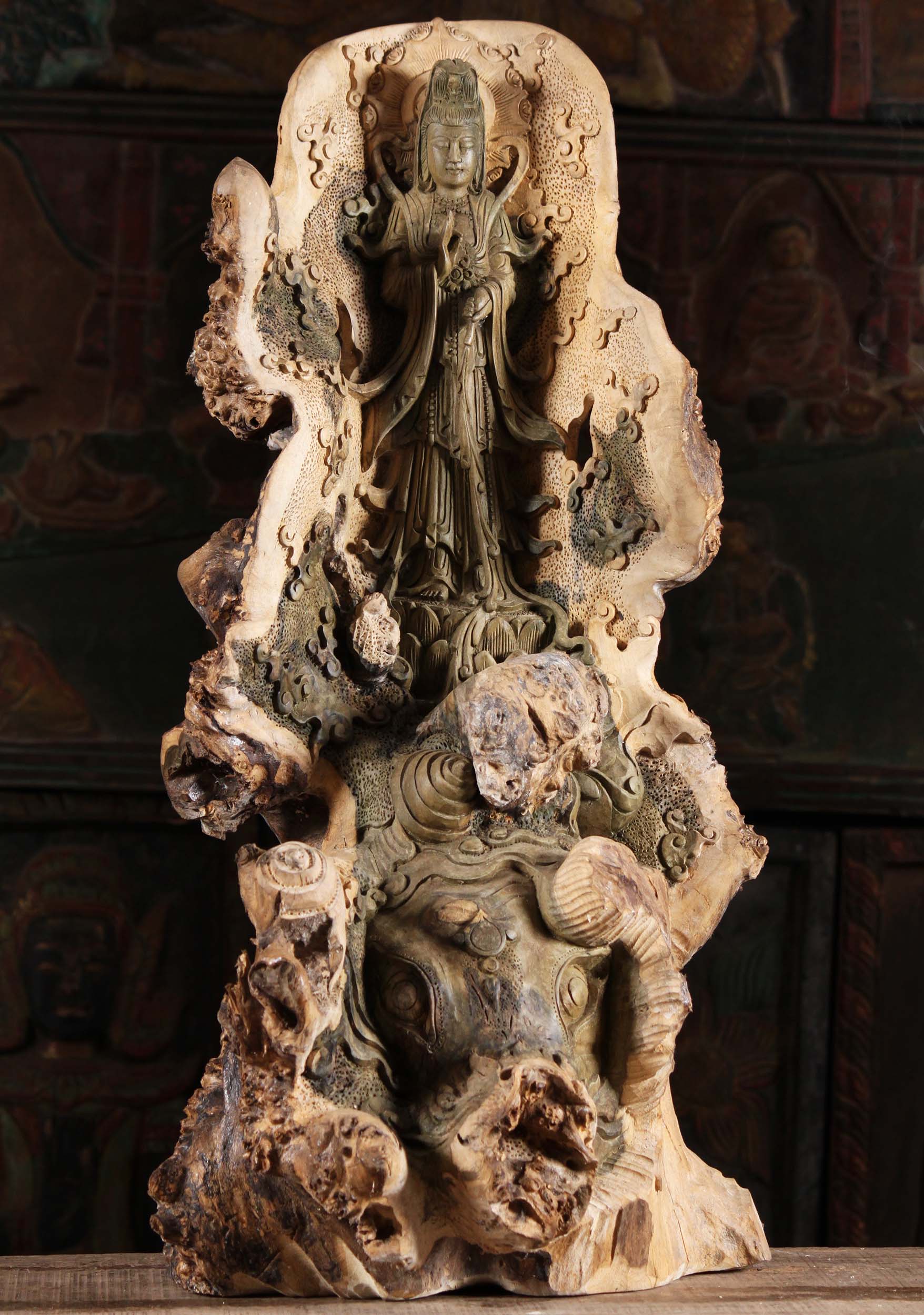 Green Hibiscus Natural Tree Kwan Yin Carving 29"