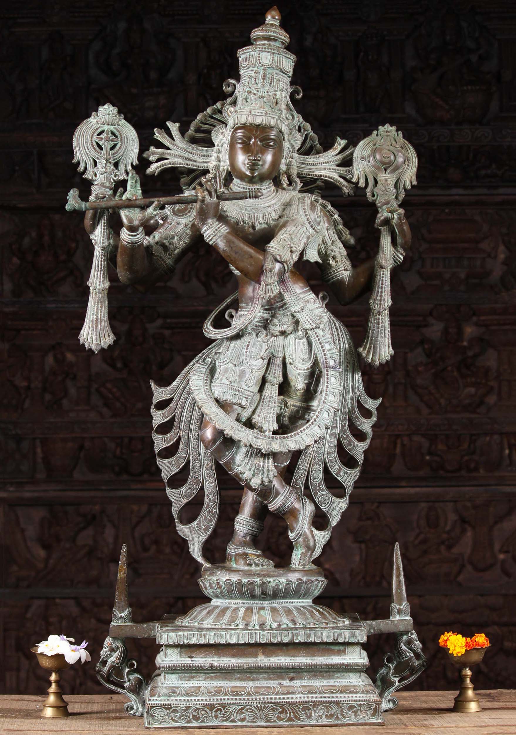 Masterpiece Bronze Hoysala Style Venugopal 42"