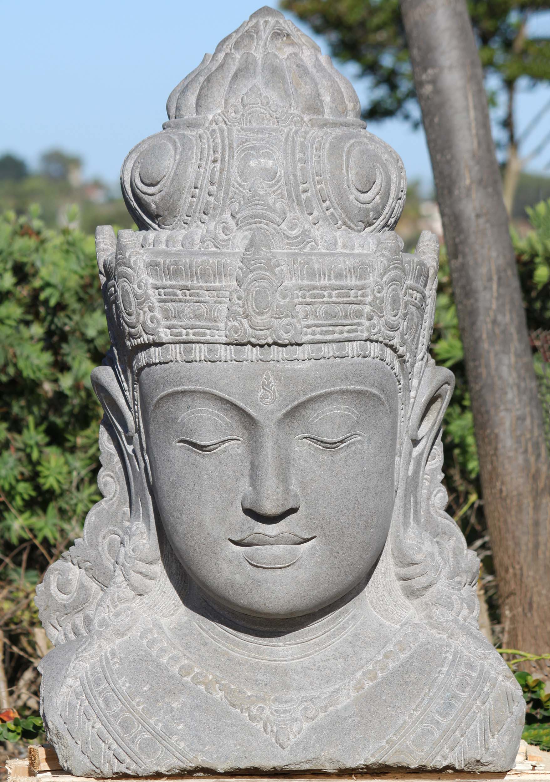 Stone Parvati Garden Bust with Bindi 38"