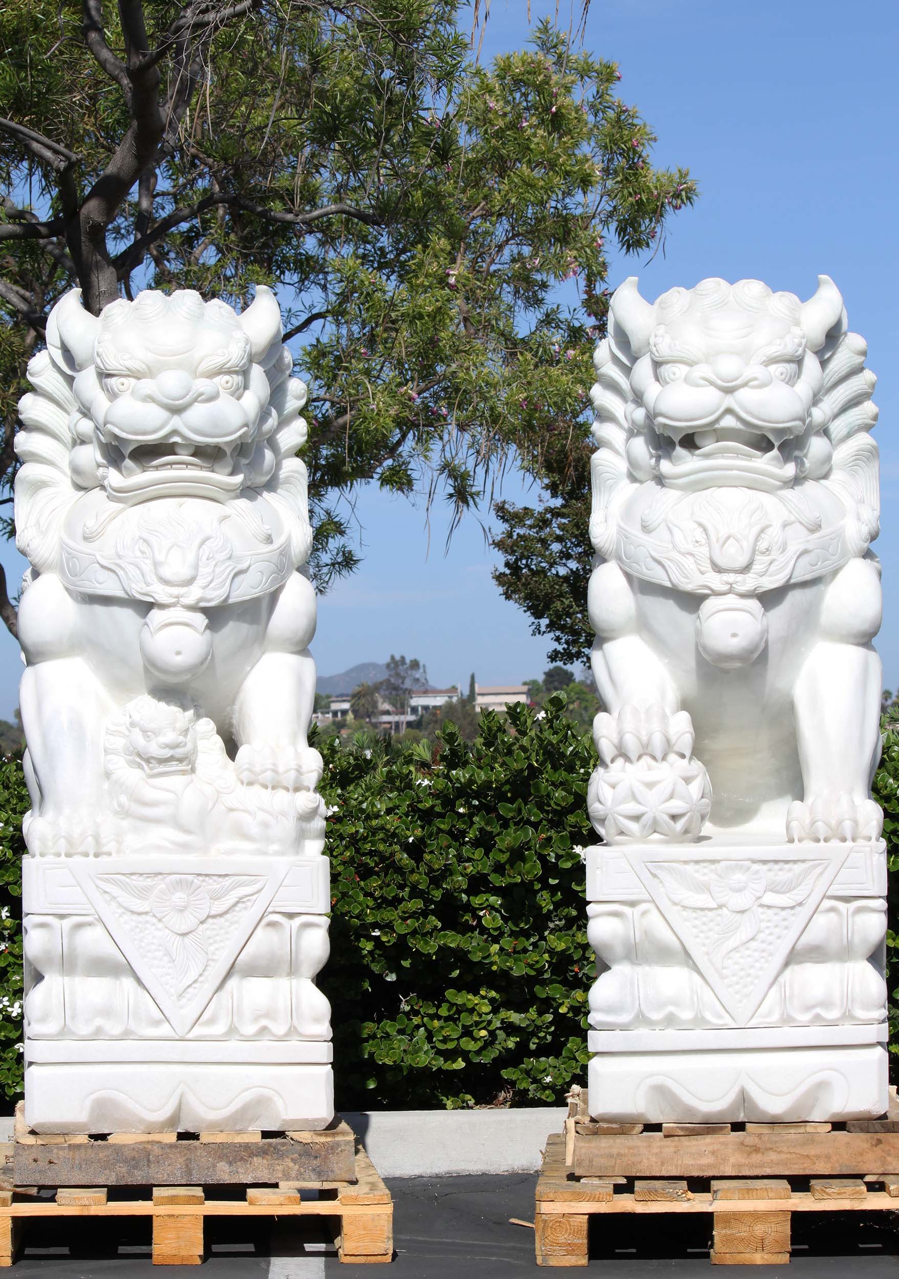 White Marble Large Foo Dogs Sculptures 64