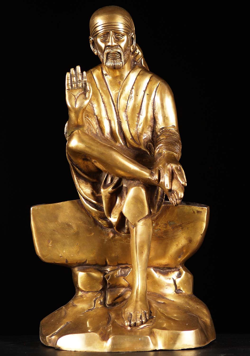 Golden (Gold Plated) Brass Sai Baba Statue at Rs 10800/piece in Chennai |  ID: 20916441855