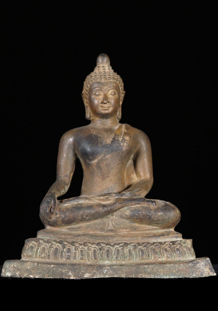 Seated Buddha Statue in Earth Touching Gesture 8"