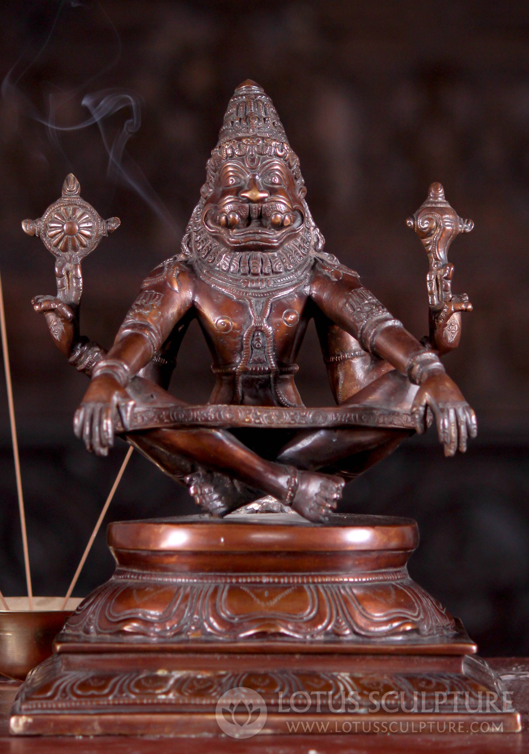 Narasimha Brass Tranquil Yoga with Arms Resting on His Knees Chakra Discus & Conch 10.5"