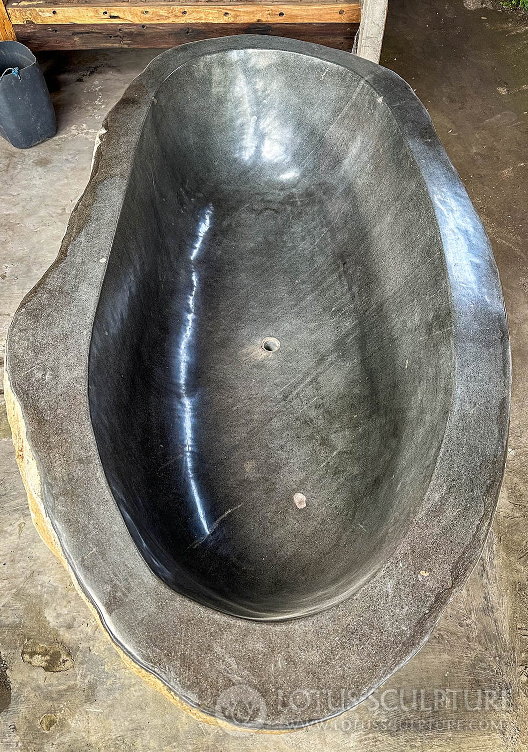 Hand-Carved Indonesian River Stone Bathtub: Elegance & Design 82"